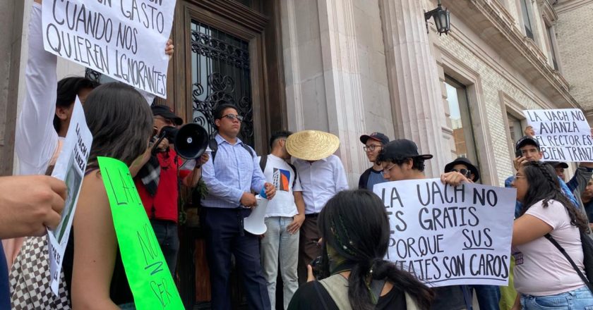 Cinco personas arrestadas después de protesta estudiantil en la UACH