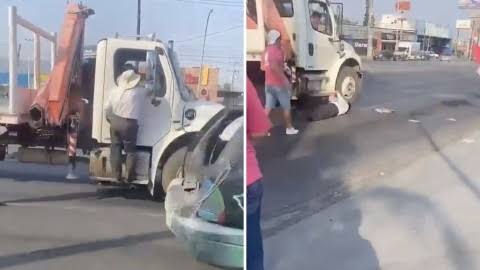 Candidato cae de tráiler durante su recorrido de campaña en Monterrey