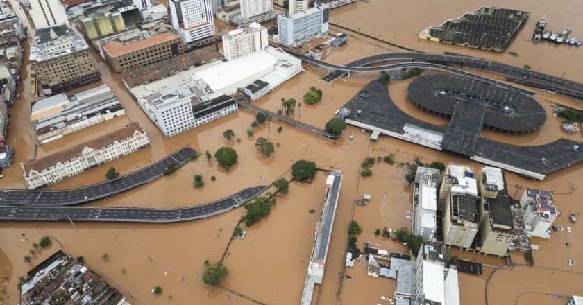 Inundaciones en el sur de Brasil dejan al menos 147 muertos