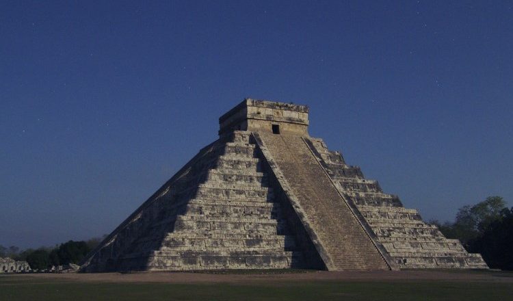 Lluvias afectan la zona arqueológica de Chichén Itzá