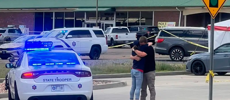 Dos muertos y ocho heridos en un tiroteo en una tienda de Arkansas