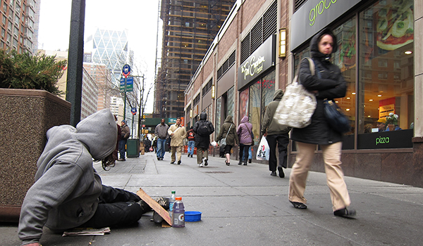 Nueva York alcanza su nivel más alto de personas sin hogar en casi dos décadas