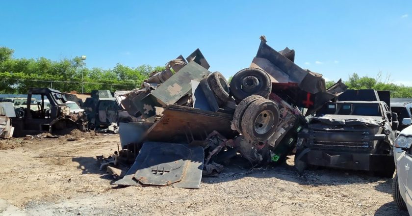 FGR destruye 50 vehículos ‘monstruo’ en Tamaulipas