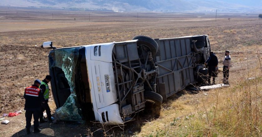 Accidente de autobús en Turquía deja seis muertos