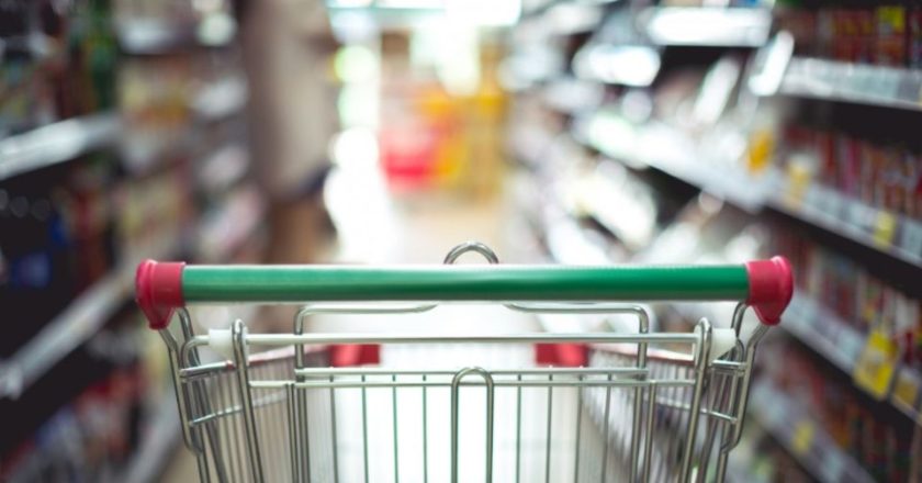 hombre apuñala a 18 personas en un supermercado, hay tres muertos y 15 heridos