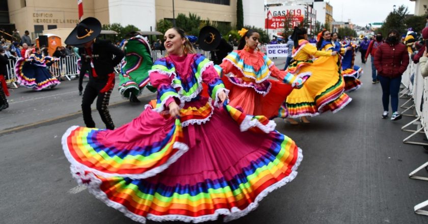 Participarán más de 6 mil personas en desfile conmemorativo por el 114 aniversario de la Revolución Mexicana