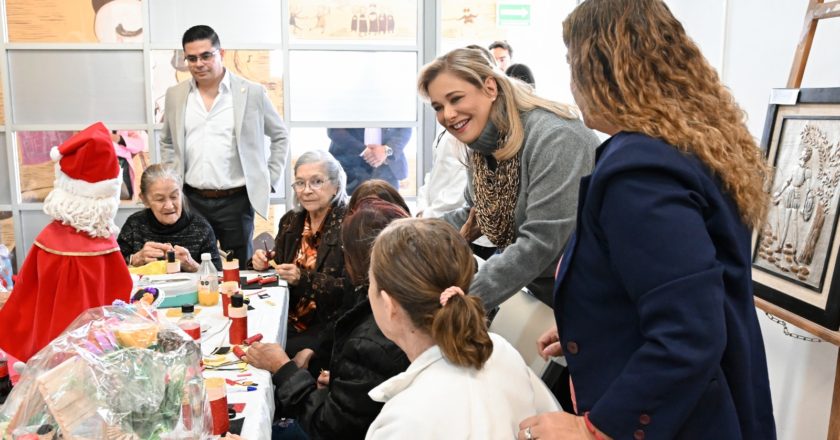 Maru Campos celebra fiestas navideñas en la Casa del Abuelo