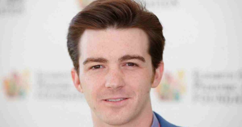 Fan besa a Drake Bell sin su permiso; así reacciona el cantante